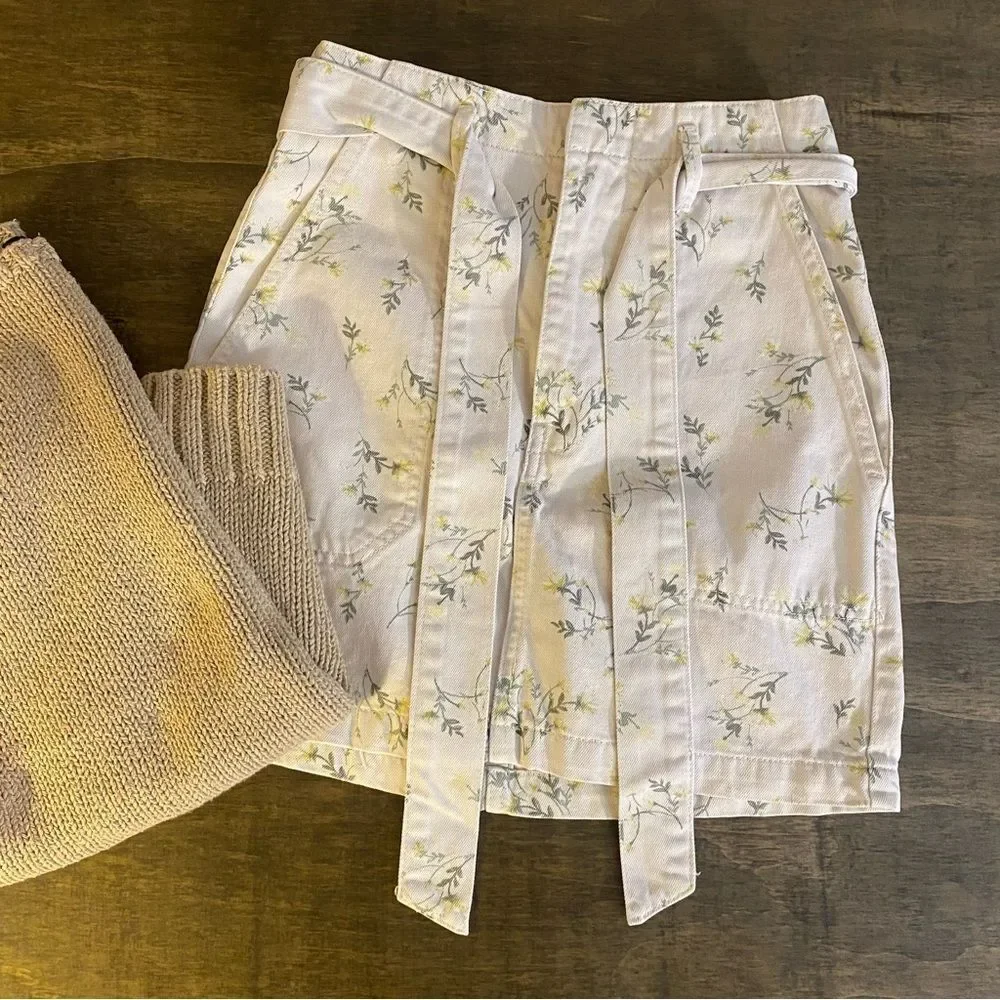 Topshop White Floral Mini Skirt